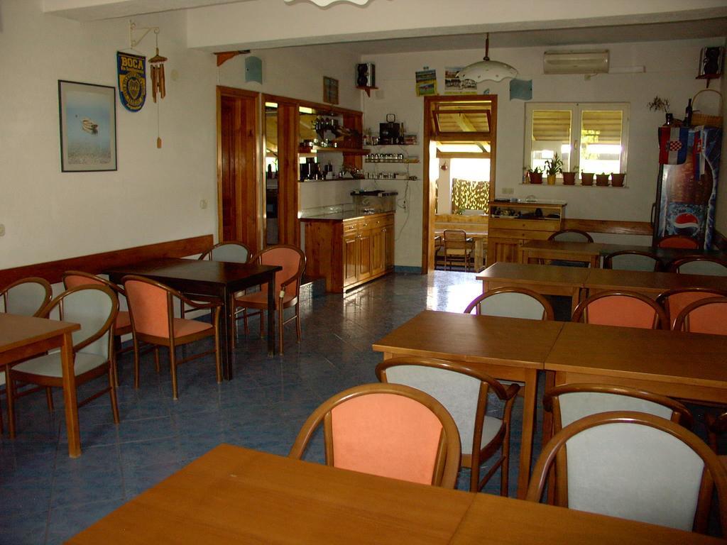 Sućuraj Pansion Ivan מראה חיצוני תמונה